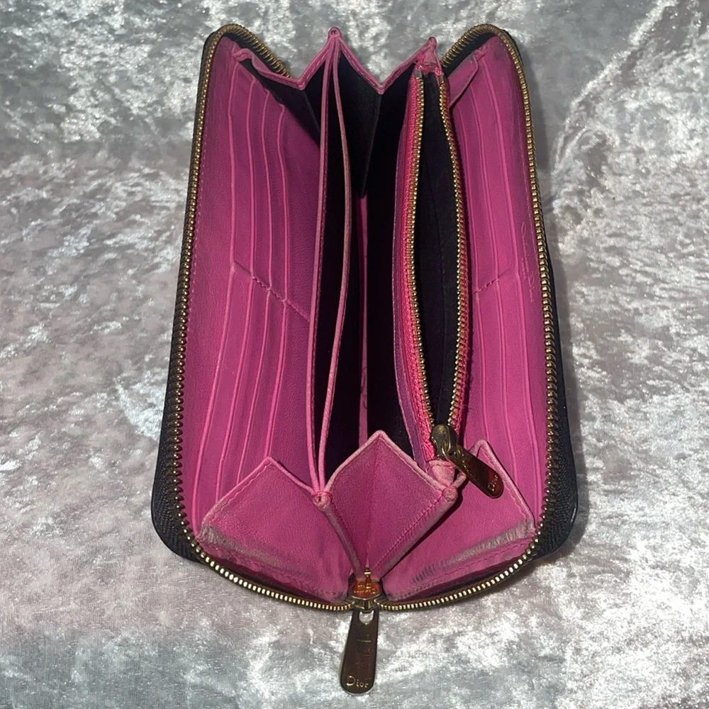 Christian Dior Diorissimo Embossed Glossy Patent Leather Long Zip Wallet Black